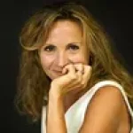 Dr. Ania M. Mohelicki, DDS