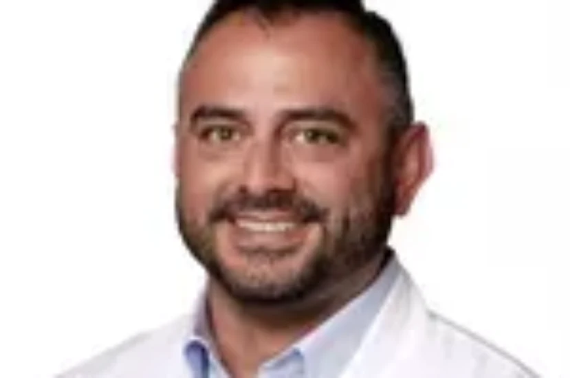 Dr. David E. Vizurraga