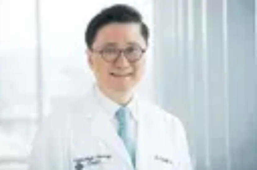 Dr. Dwight D. Im, MD