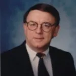 Dr. Elliott Lovland Rustad, MD