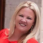 Jennifer Henderson, AGACNP