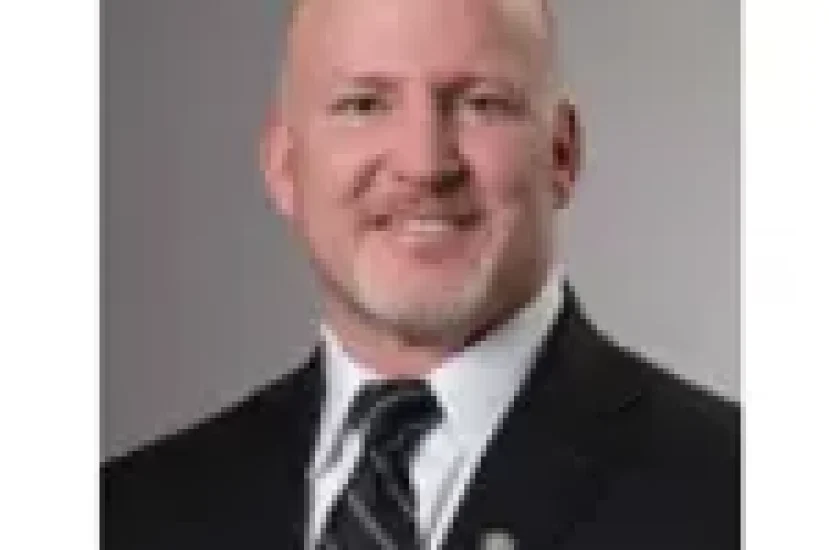 Dr. Lee Mcfadden, MD