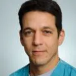 Dr. Vicente Farinas, MD